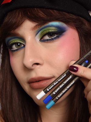 a make favorita da nossa artista favorita tá on 💋✨ boa sorte tentando não se apaixonar por esse look de diva pop que euzinha fiz junto com a @Maria Tamarozzi , tá? 💅 🪩 paleta de maquiagem multifuncional harry potte…