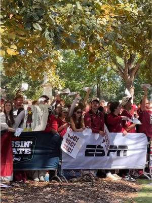 You heard @Biggy Bailey, Columbia is the only place to be. Shoutout to @bussinwtb for stopping by the horseshoe and showing us some love! #UofSC #UniversityofSouthCarolina #ESPN #BussinandPate #CFB