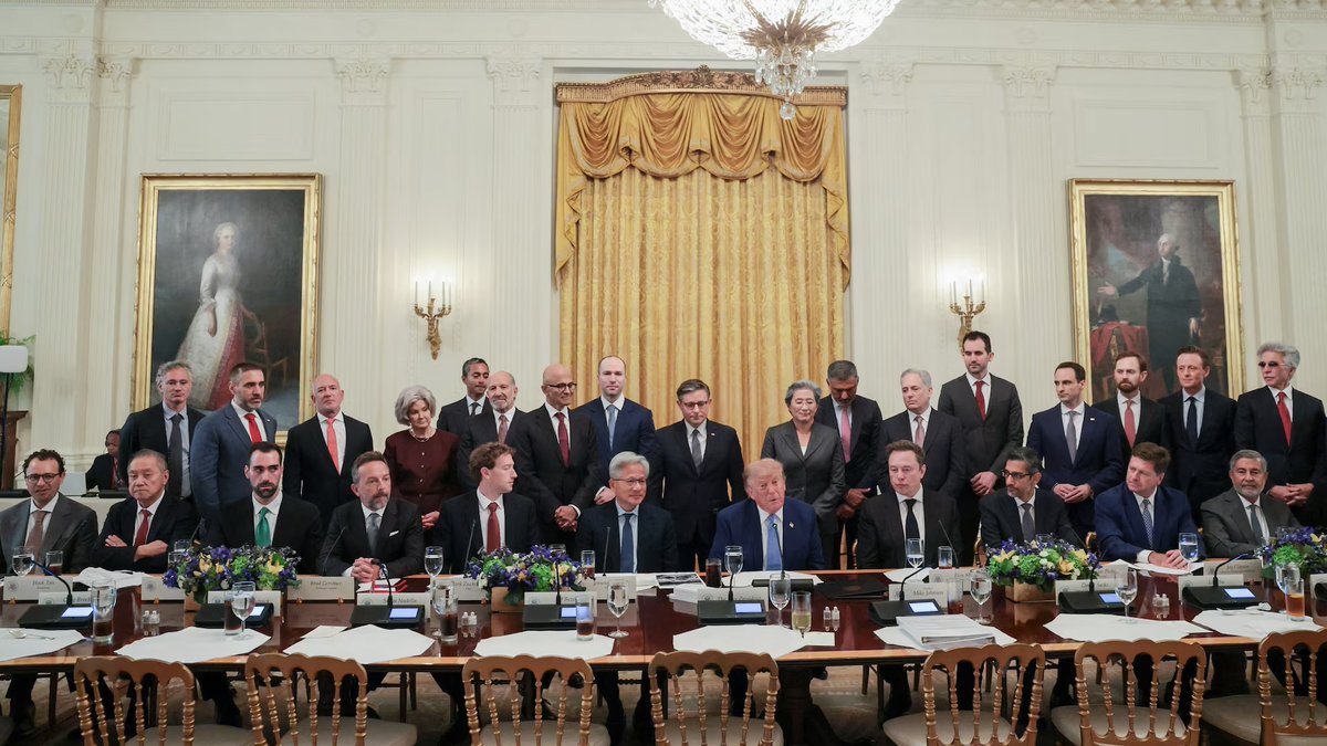 The equivalent photo for Europe would be Ursula von der Leyen sitting alone. https://t.co/KJ89NbQPPi