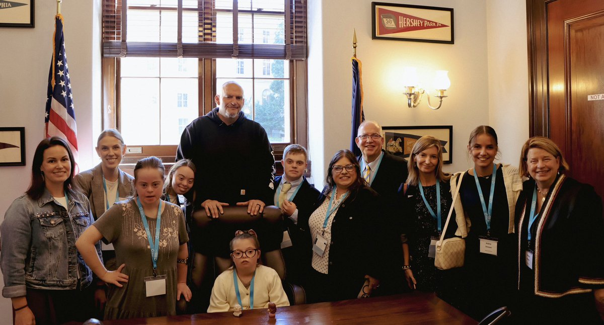 Was an honor to meet these Pennsylvanians with the National Down Syndrome Congress today. From the IDEA Full Funding Act to the SSI Savings Penalty Elimination Act, making sure people with disabilities have the approp…