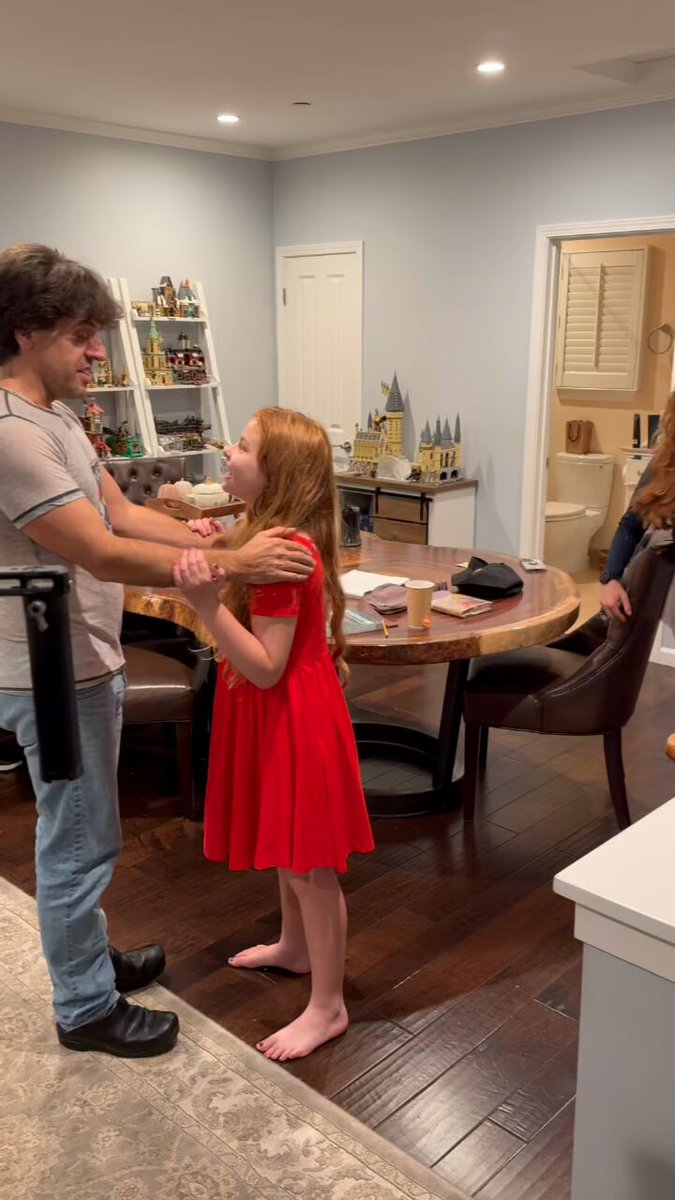 The most important briefings of the day. Karl Deisseroth, professor of bioengineering and of psychiatry and behavioral sciences, shares the news of his Nobel Prize with his kids. https://t.co/pTzP1A3pHj