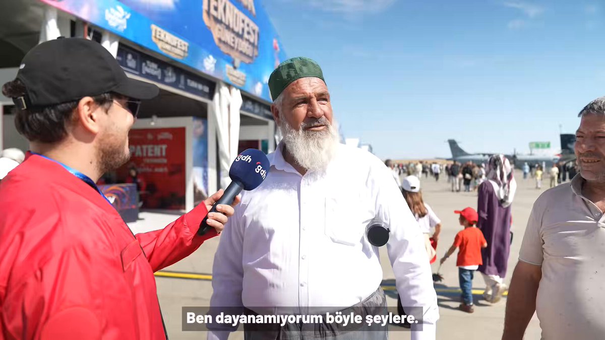 Toprağın da suya kavuştuğu gibi… ​7 yaşındaki evladımızdan 77 yaşındaki dedemize, ninemize kadar #TeknofestGüneydoğu'da yaşanan gurur ve heyecan her şeye değer. ​Bu aziz millet, kendisi ve geleceği için taş üstüne taş…