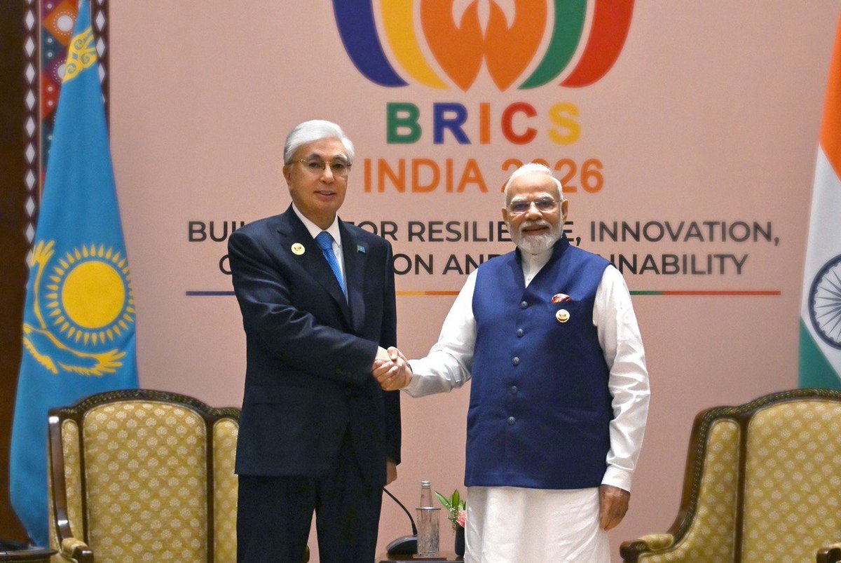 I warmly congratulate Prime Minister @narendramodi on the remarkable milestone of 25 years as Head of Government. Under his strong and wise leadership, India continues to advance its sustainable development, scientifi…