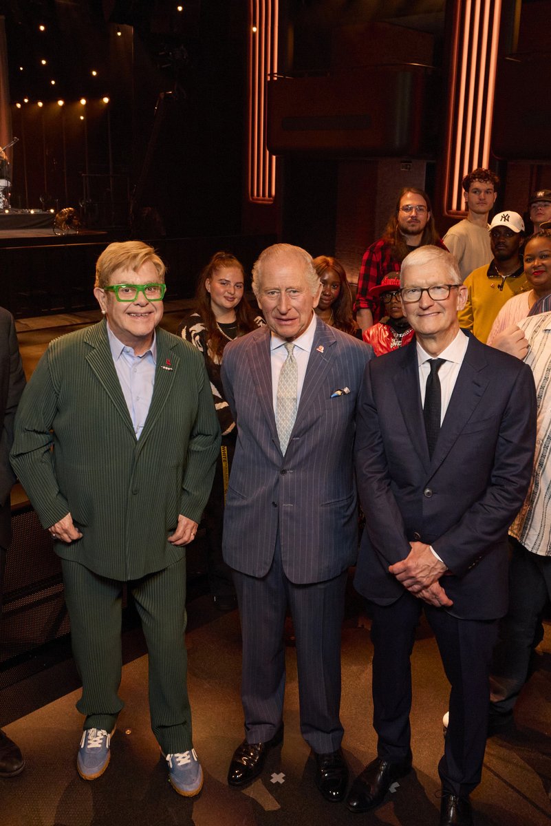 We were honored to host His Majesty King Charles III in London and celebrate Apple’s work with the @KingsTrust. We were thrilled the incomparable Sir Elton John joined us for a moment at Apple Music Hall! https://t.co…