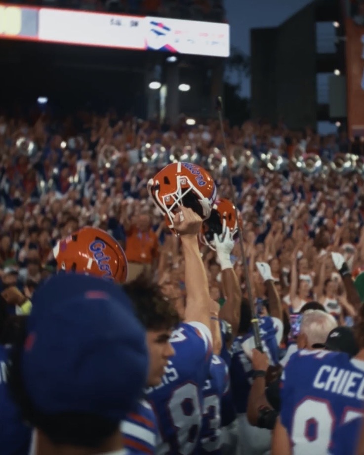 There’s no place like home🧡💙 https://t.co/C3AIfNmOcz