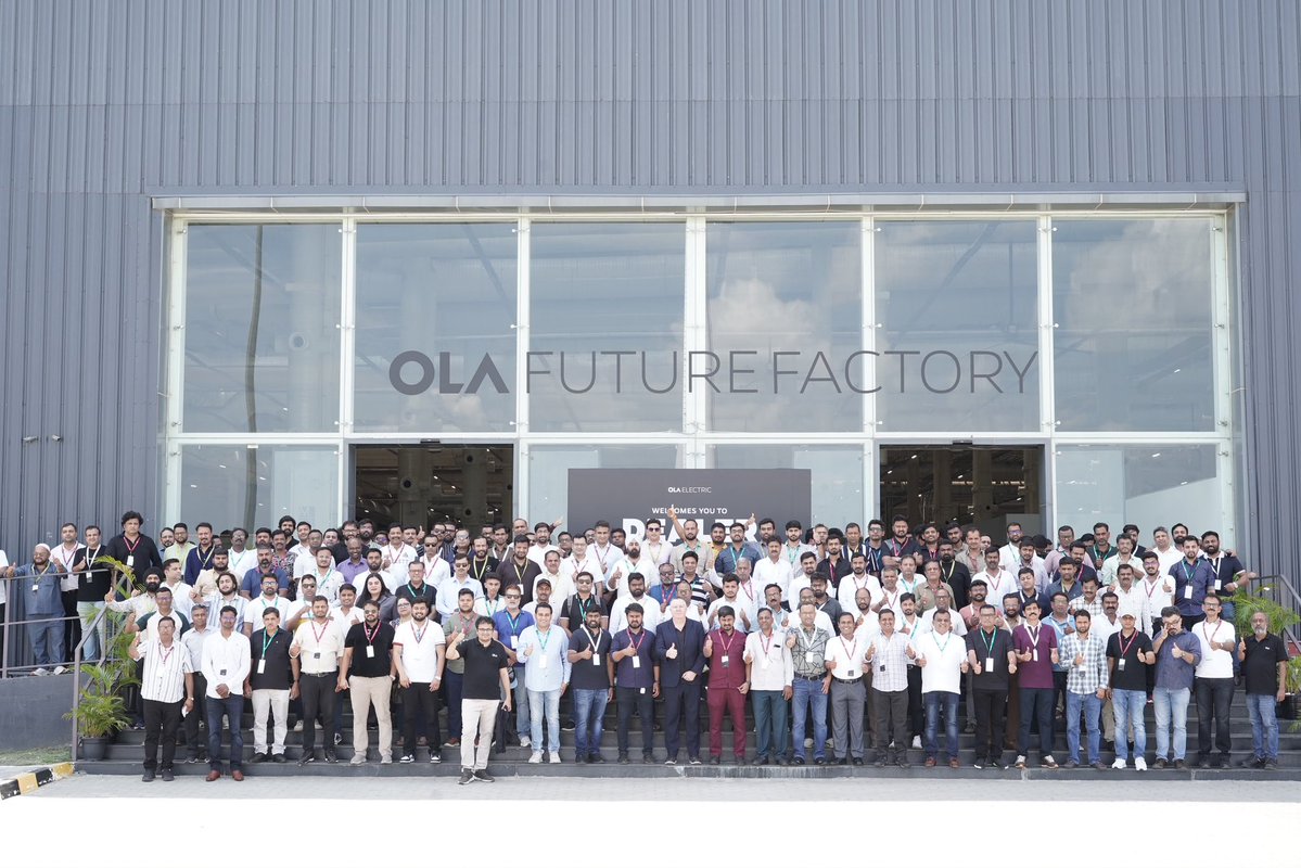 What energy our dealers have! First 150 onboarded and it was amazing to host and interact with them in our factory! Honoured to partner with them and welcome them to the ever growing Ola family ❤️ https://t.co/IhcHKV6YqL