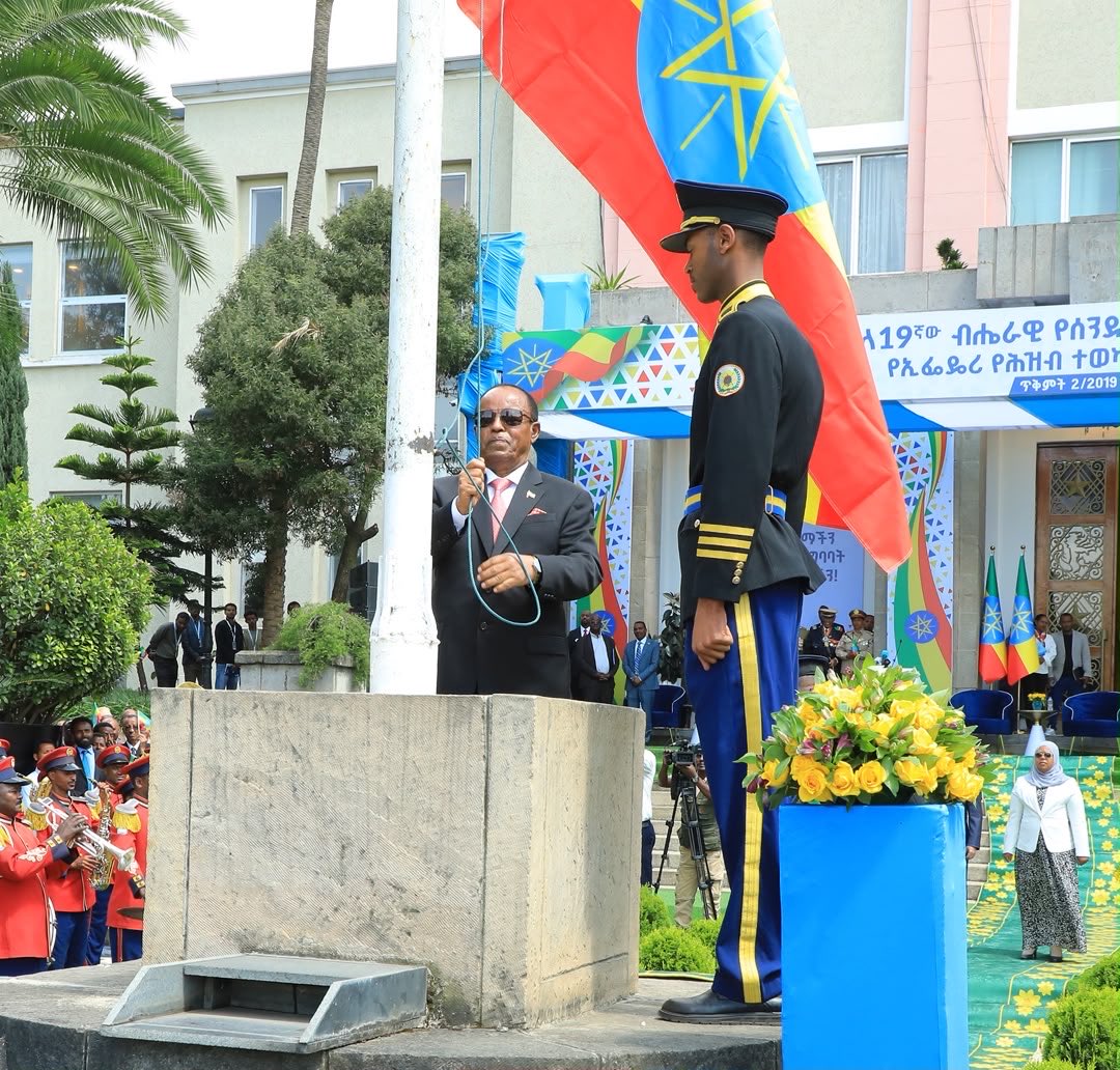 ኢትዮጵያ የምትታወቀው ነፃነቷን እና ሉዓላዊነቷን በጽኑ እና በተባበረ ክንዷ ከወራሪ በመጠበቅ ነው። የዚህም ምስጢሩ ሕዝቦቿ ለሰንደቅ ዓላማቸው ያላቸው ጥልቅ ፍቅርና ብሔራዊ ስሜት ነው። ይህ አርማችን፣ በመላው ጥቁር ሕዝብ ዘንድ የነፃነት፣ https://t.co/IpNVRlbnpc