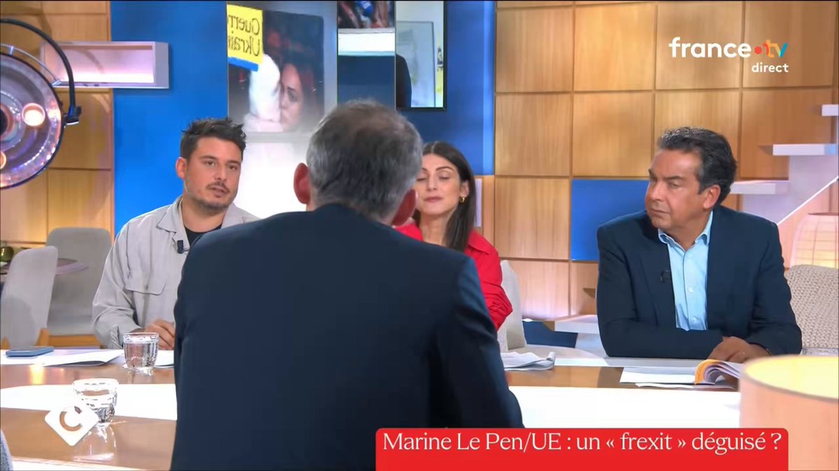 Marine Le Pen veut rompre avec la solidarité européenne et par conséquent déconstruire l’Union Européenne. Elle veut en réalité une France soumise aux intérêts russes, américains et chinois. Elle porte la voix de la c…