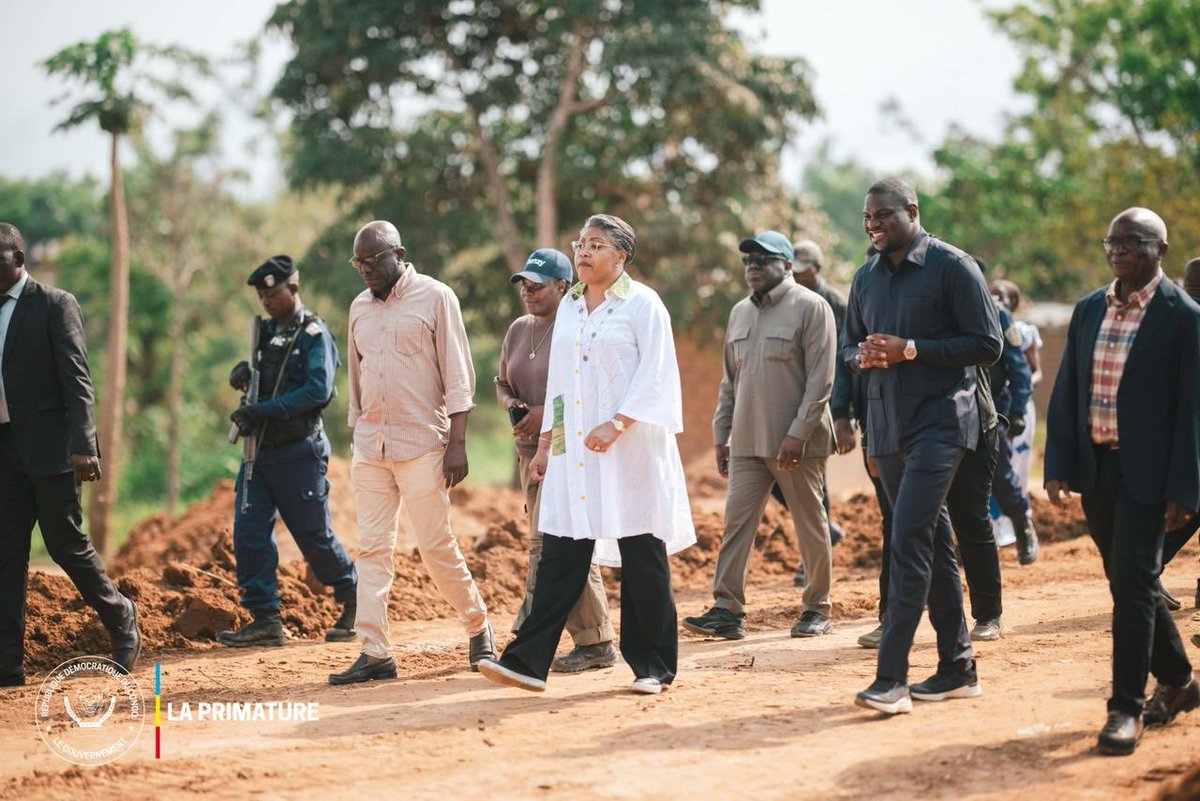 À l’occasion de mon séjour au Kongo Central, j’ai inspecté les travaux effectués sur nos infrastructures routières, notamment la route de Mbanza-Boma, principale voie d’accès pour les élèves du lycée Kivuvu-Kisiama. J…