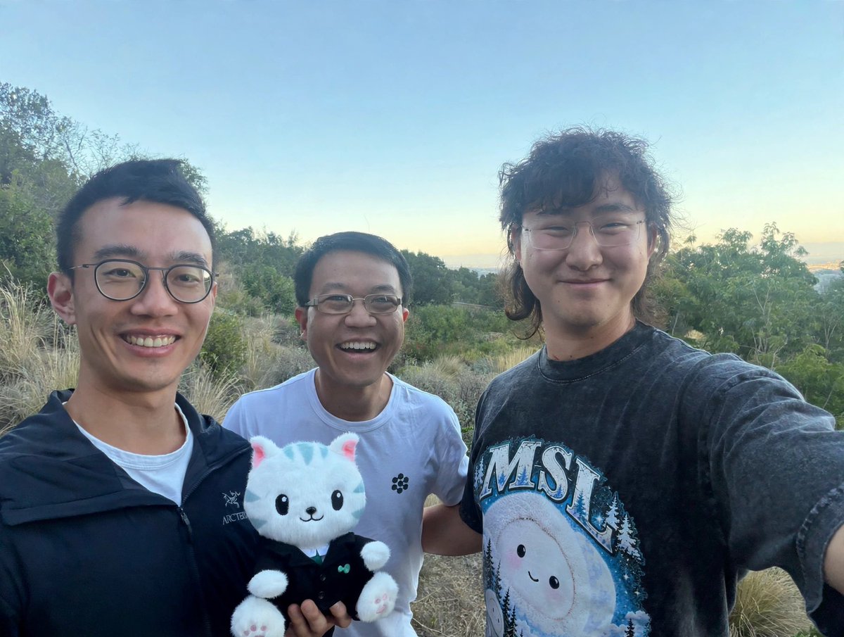 got the HRT gang back together! https://t.co/fmWurKKXgO