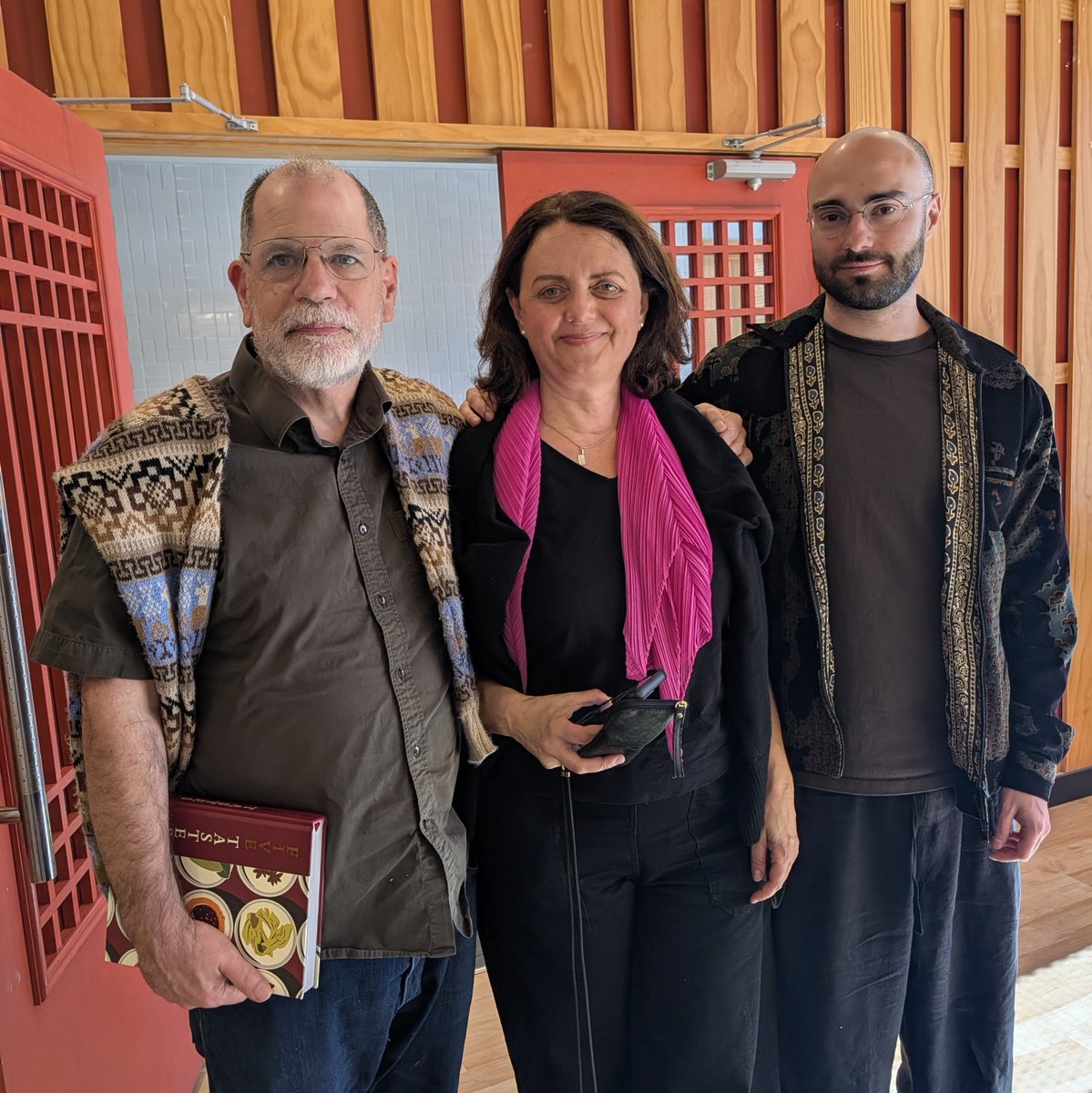 Beautiful meal with @tylercowen and Fuschia Dunlop! https://t.co/Jcy6hEDS65