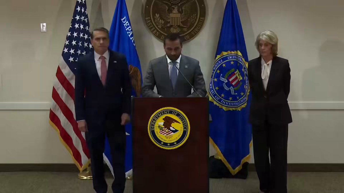 30+ years in office. Federally indicted. Prosecutors allege Sen. Louise Lucas used her position to shield a 5-year marijuana enterprise involving her family—nearly $5M involved. Thanks to @AGToddBlanche, @TheJusticeDe…