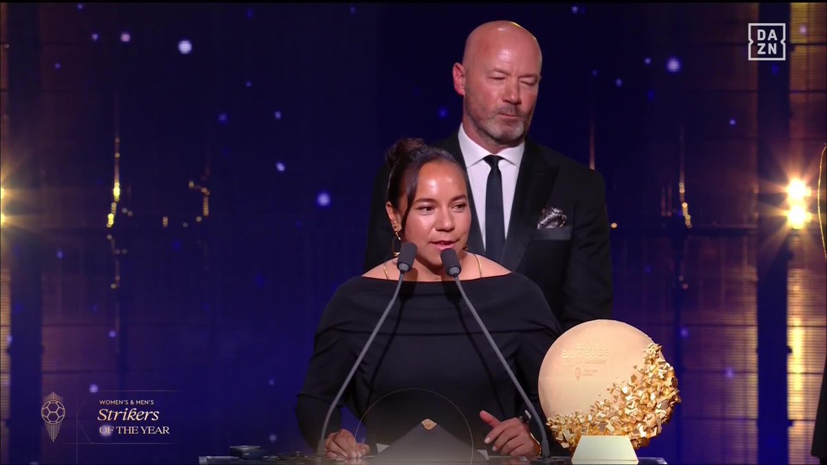 ¡Qué orgullo ver el talento mexicano llegar tan alto! 🇲🇽👏🏼 Charlyn, eres un ejemplo para todas las futbolistas de este país y para las niñas que sueñan con patear un balón. A nombre de Chivas, muchas felicidades p…