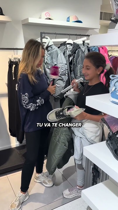 Do you rate her autumn look?🔥 #elevenparis #streetwear #challenge #fashion #emma