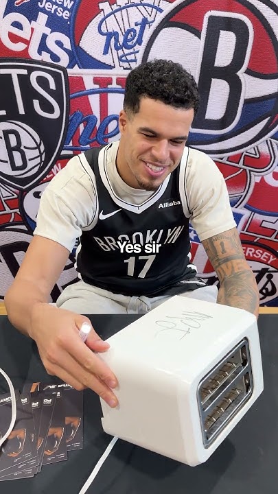 half-eaten croissant is CRAZYYY 😭 #brooklynnets #funny #nba