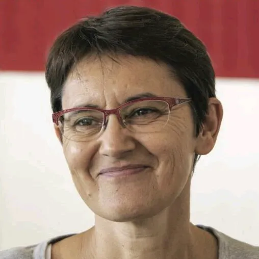 Nathalie Arthaud, Lutte ouvrière
